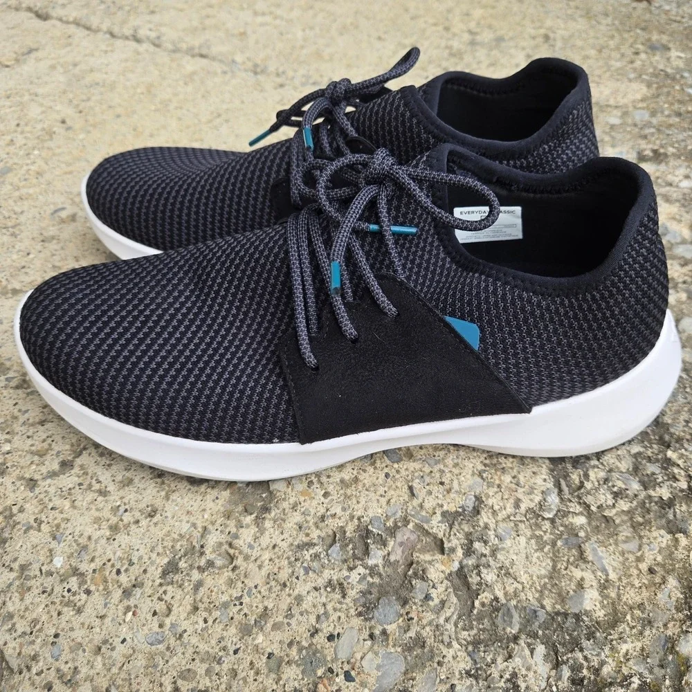 Vessi every day classic sneaker Size Womens sz 11